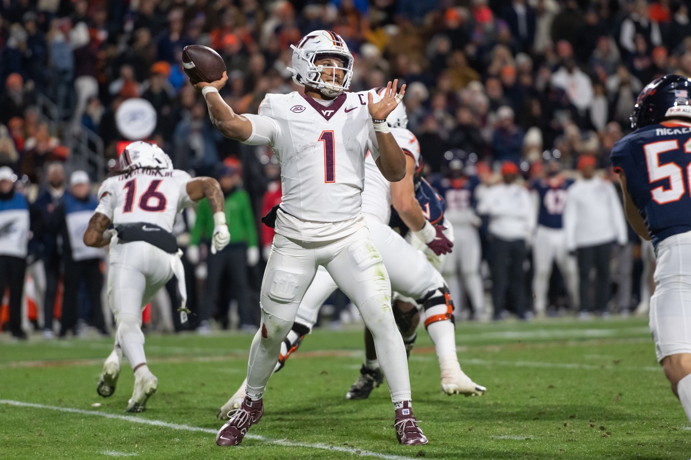 No. 17 Virginia tops Virginia Tech 27-7 to clinch a spot in ACC title game | iNFOnews.ca No. 17 Virginia tops Virginia Tech 27-7 to clinch a spot in ACC title game | iNFOnews.ca