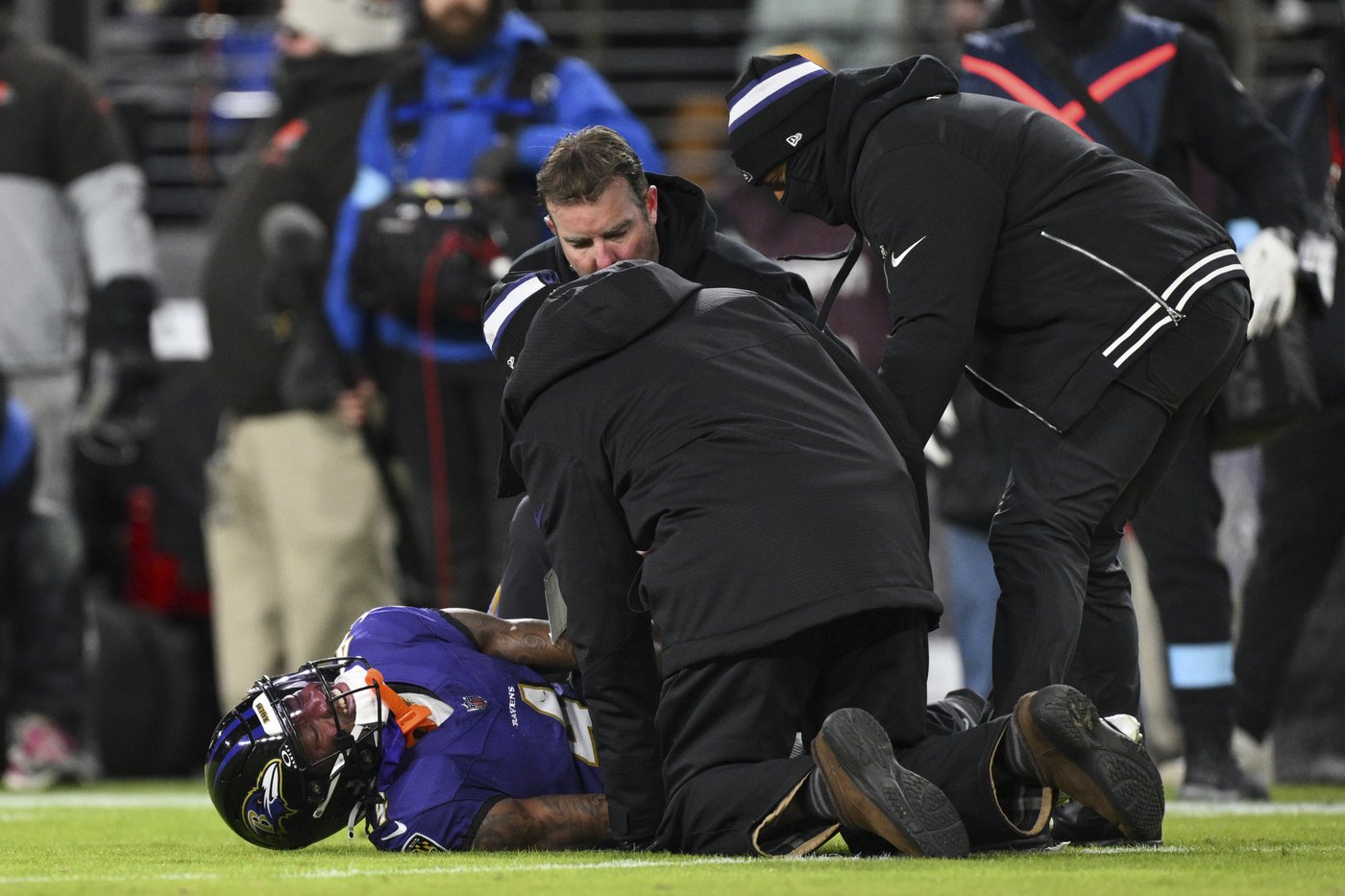 Baltimore WR Zay Flowers won't play against Pittsburgh this week after injuring his knee | iNFOnews.ca
