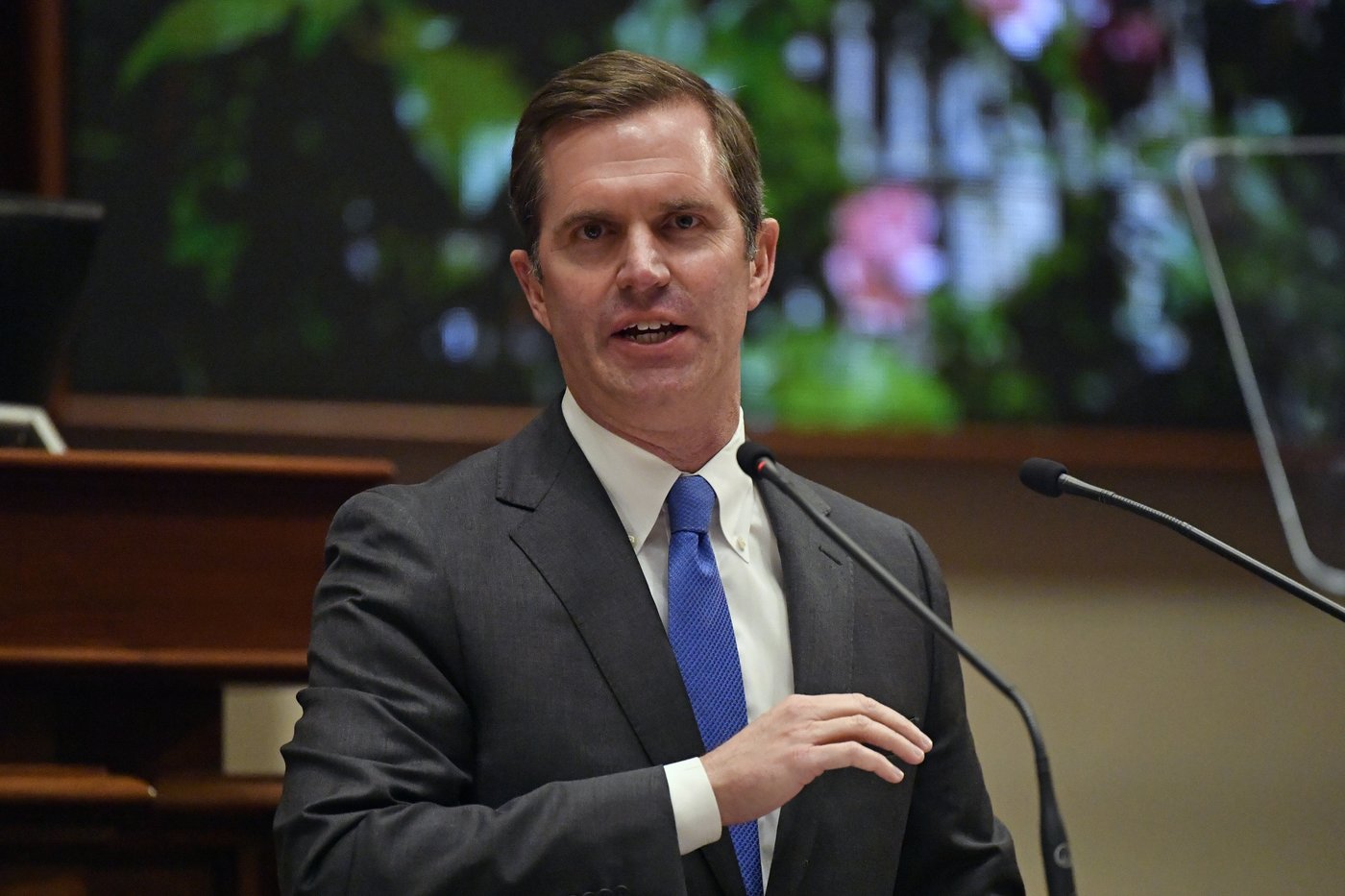 Gov. Andy Beshear rails against acrimony of national politics in calling for common sense governing | iNFOnews.ca