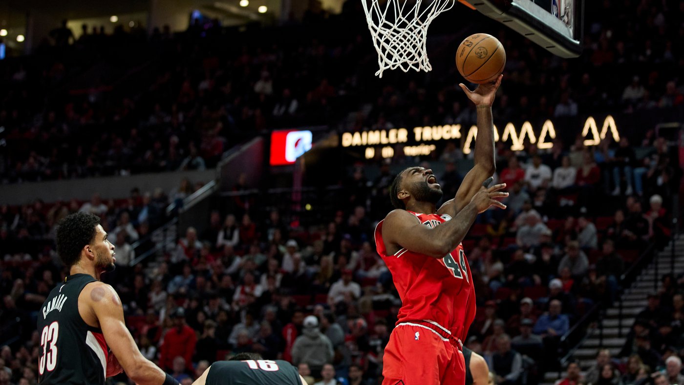 Vucevic's buzzer-beating 3 gives the Bulls a 122-121 win over the Blazers | iNFOnews.ca