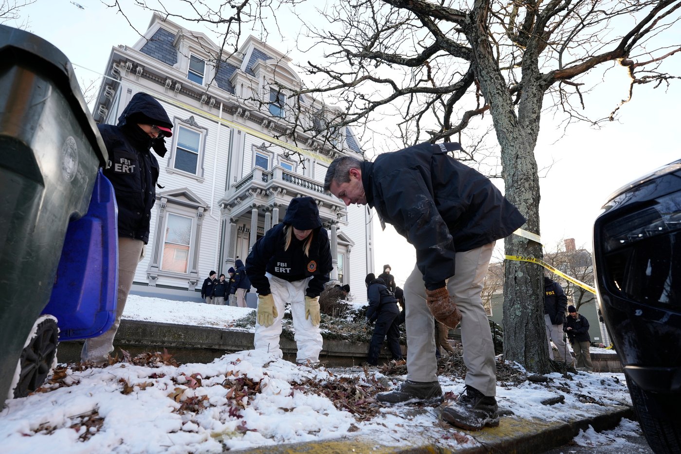 Search for the Brown University shooter continues as questions swirl about campus security | iNFOnews.ca Search for the Brown University shooter continues as questions swirl about campus security | iNFOnews.ca
