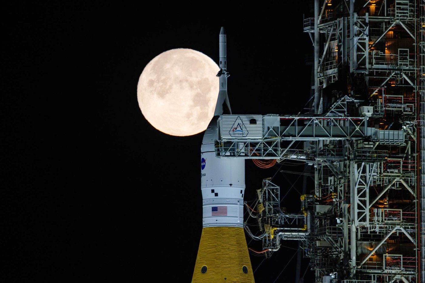 NASA is shooting for the moon. A guide to the Artemis II mission | iNFOnews.ca