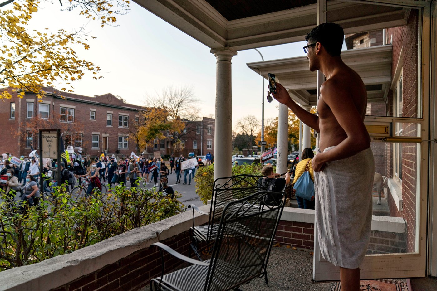 Beyond keeping out bugs, the screen door safeguards Americans' trust in others | iNFOnews.ca