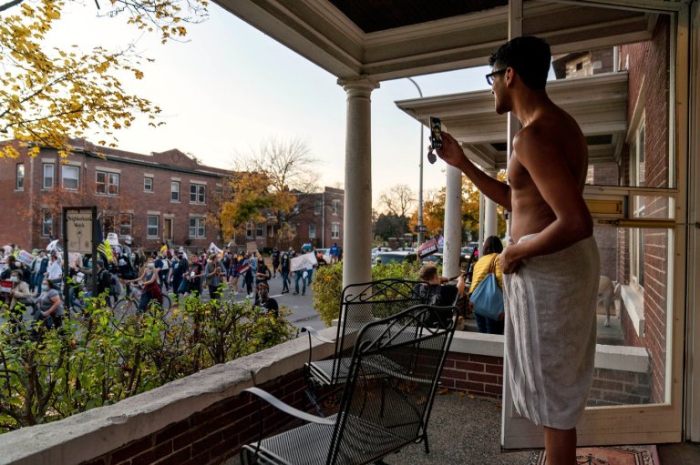 Beyond keeping out bugs, the screen door safeguards Americans' trust in others | iNFOnews.ca