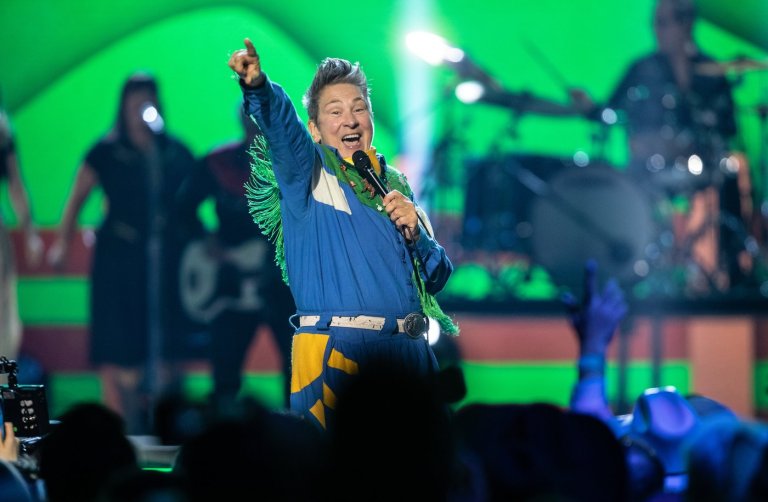 Ed Robertson, k.d. lang, Tom Cochrane to perform for Canadian Songwriters Hall of Fame inductees | iNFOnews.ca