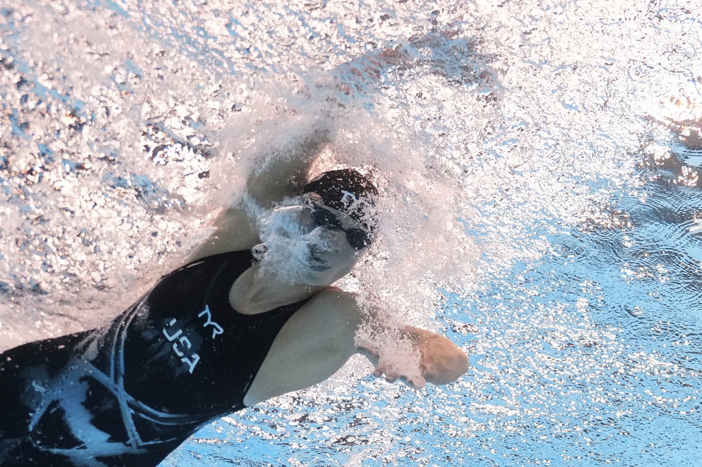 Americans set a relay world record in swim worlds in Singapore and Ledecky wins again | iNFOnews.ca