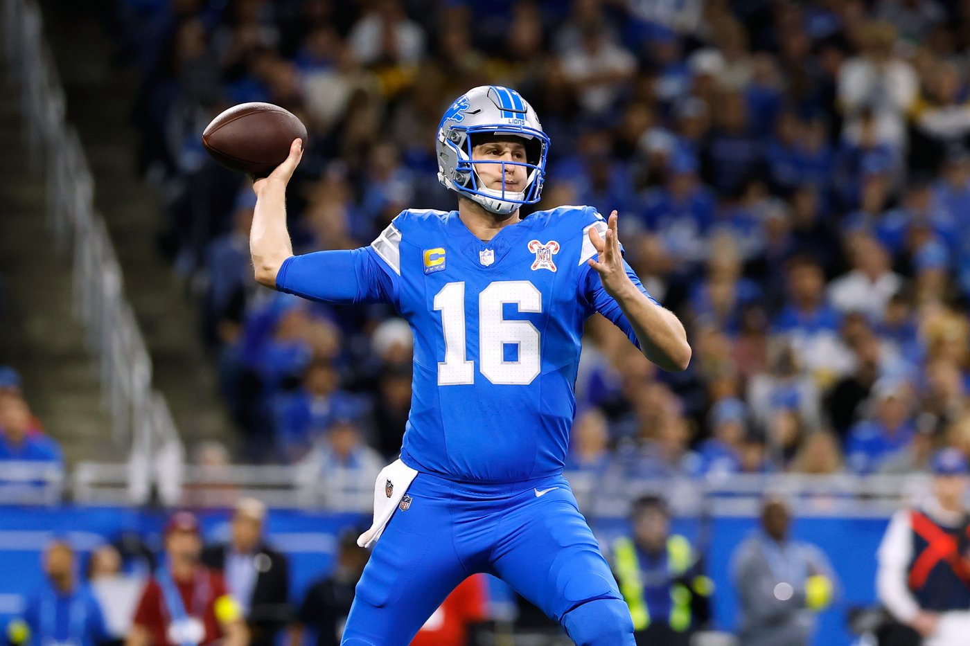 Steelers outlast Lions 29-24 in wild finish when penalty on St. Brown negates Goff's winning TD | iNFOnews.ca