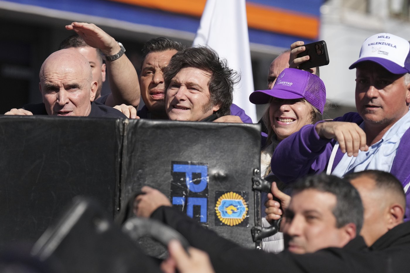 A Mexican's teen 15th birthday goes viral and more top photos this week from Latin America | iNFOnews.ca