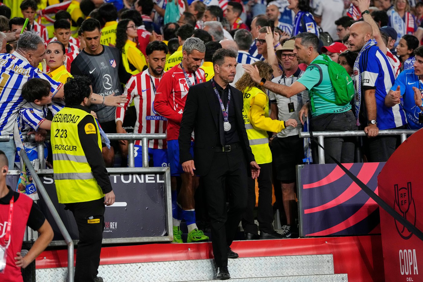 Sociedad beats Atletico on penalties to win Copa del Rey. American coach Matarazzo lifts 1st title | iNFOnews.ca Sociedad beats Atletico on penalties to win Copa del Rey. American coach Matarazzo lifts 1st title | iNFOnews.ca