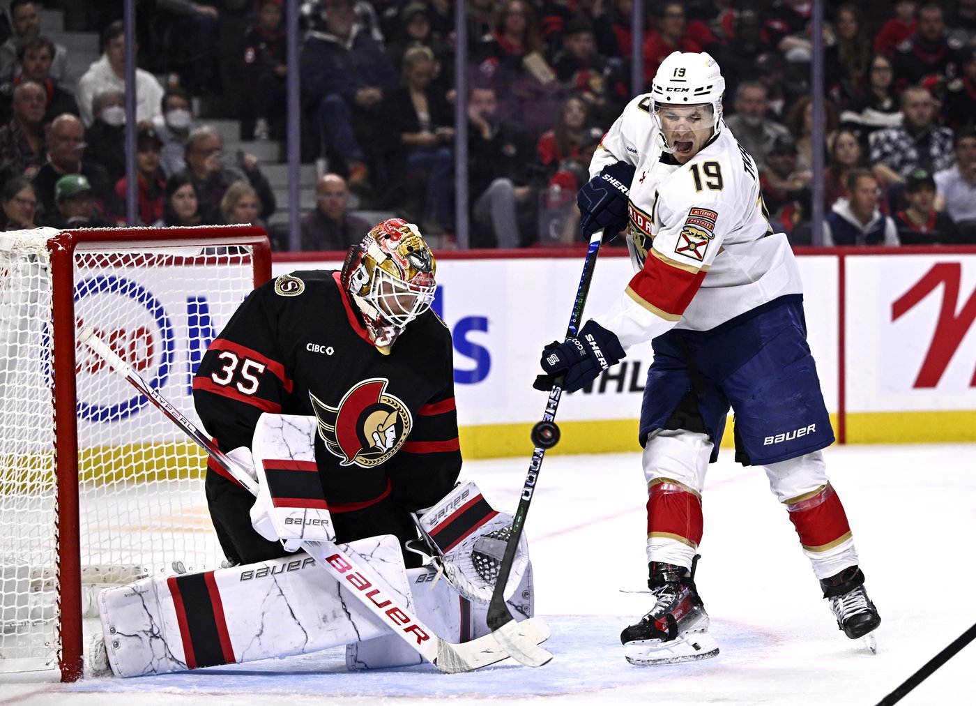Ullmark victorious in Ottawa debut as Senators top defending champion Panthers 3-1 | iNFOnews.ca Ullmark victorious in Ottawa debut as Senators top defending champion Panthers 3-1 | iNFOnews.ca