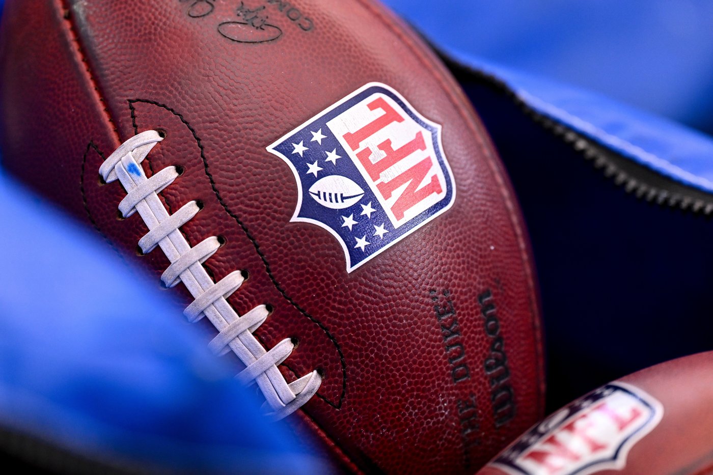 NFL and the NFL Referees Association are moving closer toward a new deal, AP source says | iNFOnews.ca