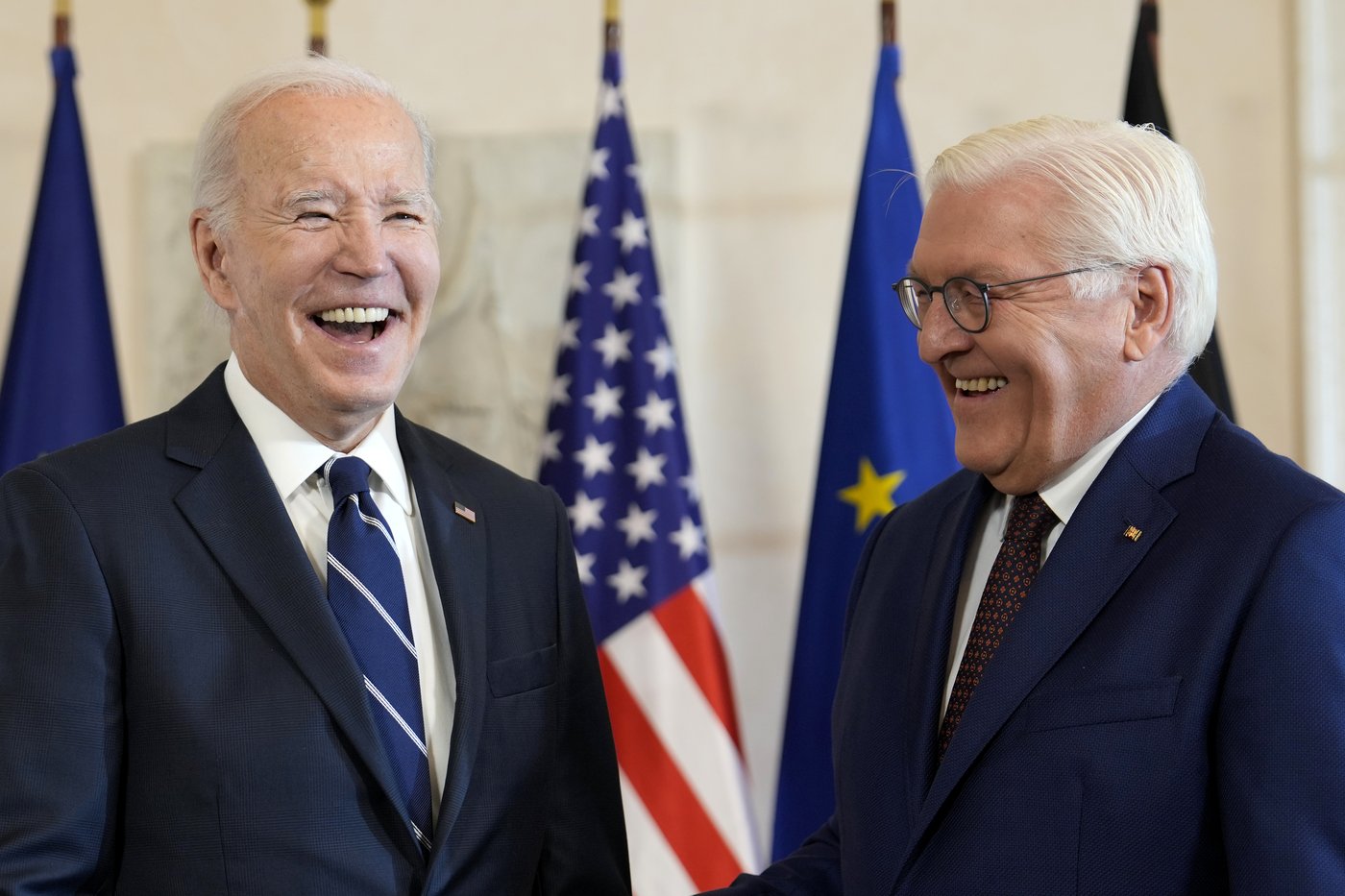 Biden urges Western allies to keep aiding Ukraine during meeting with Europe leaders before election | iNFOnews.ca