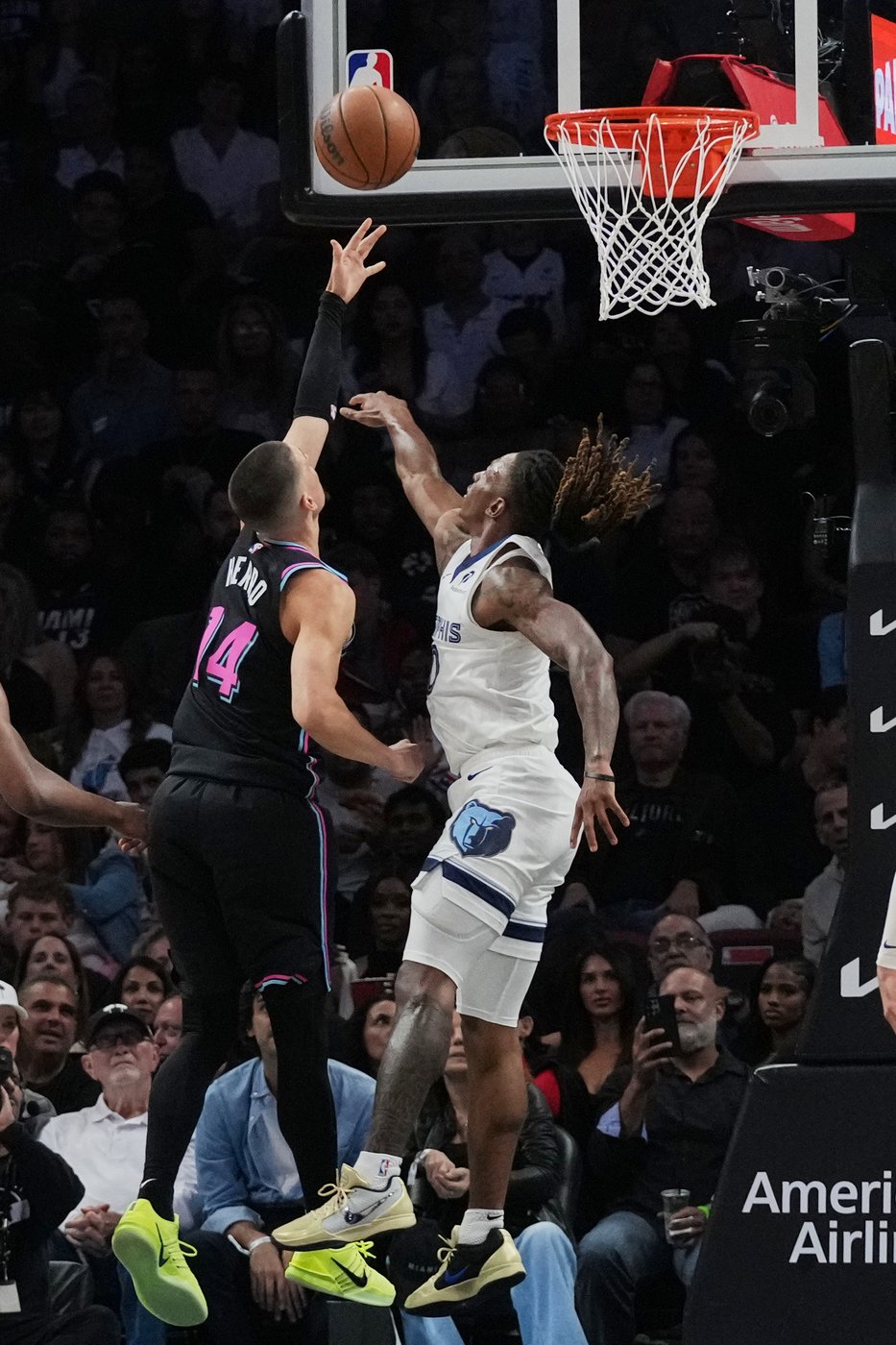 Wiggins makes 9-of-10 shots in 28-point outing to lead Heat over Grizzlies 136-120 | iNFOnews.ca
