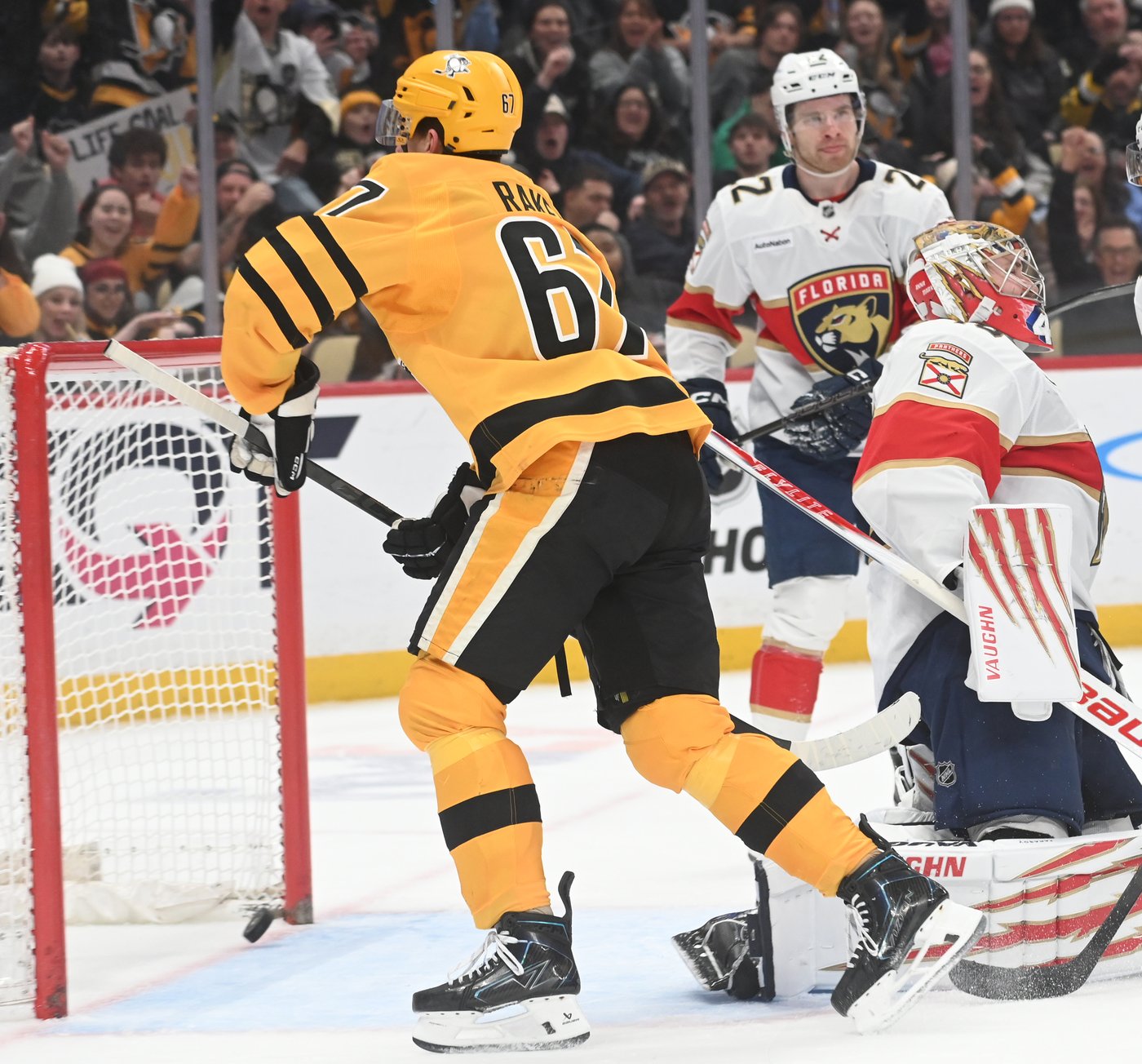 Rakell scores twice, Crosby has a goal and two assists as the Penguins beat the Panthers 5-2 | iNFOnews.ca Rakell scores twice, Crosby has a goal and two assists as the Penguins beat the Panthers 5-2 | iNFOnews.ca