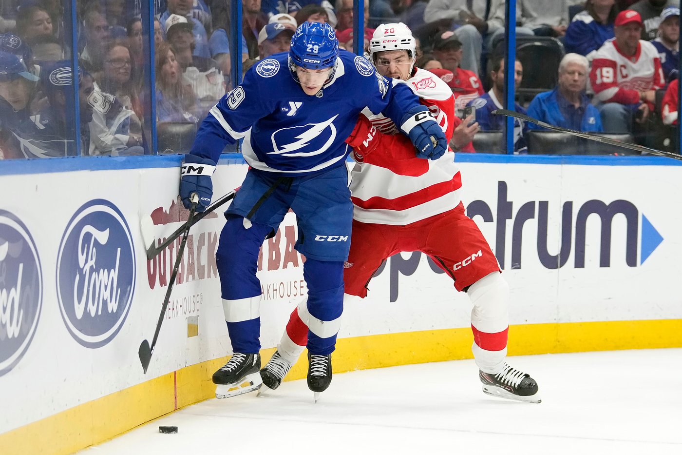 Guentzel, Goncalves each score twice in the Lightning's 4-1 win over the Red Wings | iNFOnews.ca