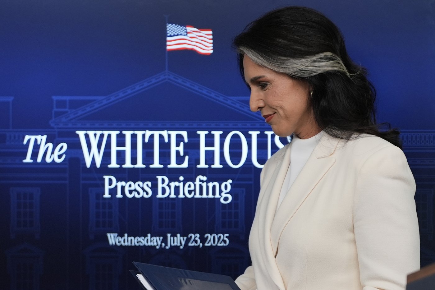Gabbard's claims of an anti-Trump conspiracy are not supported by declassified documents | iNFOnews.ca