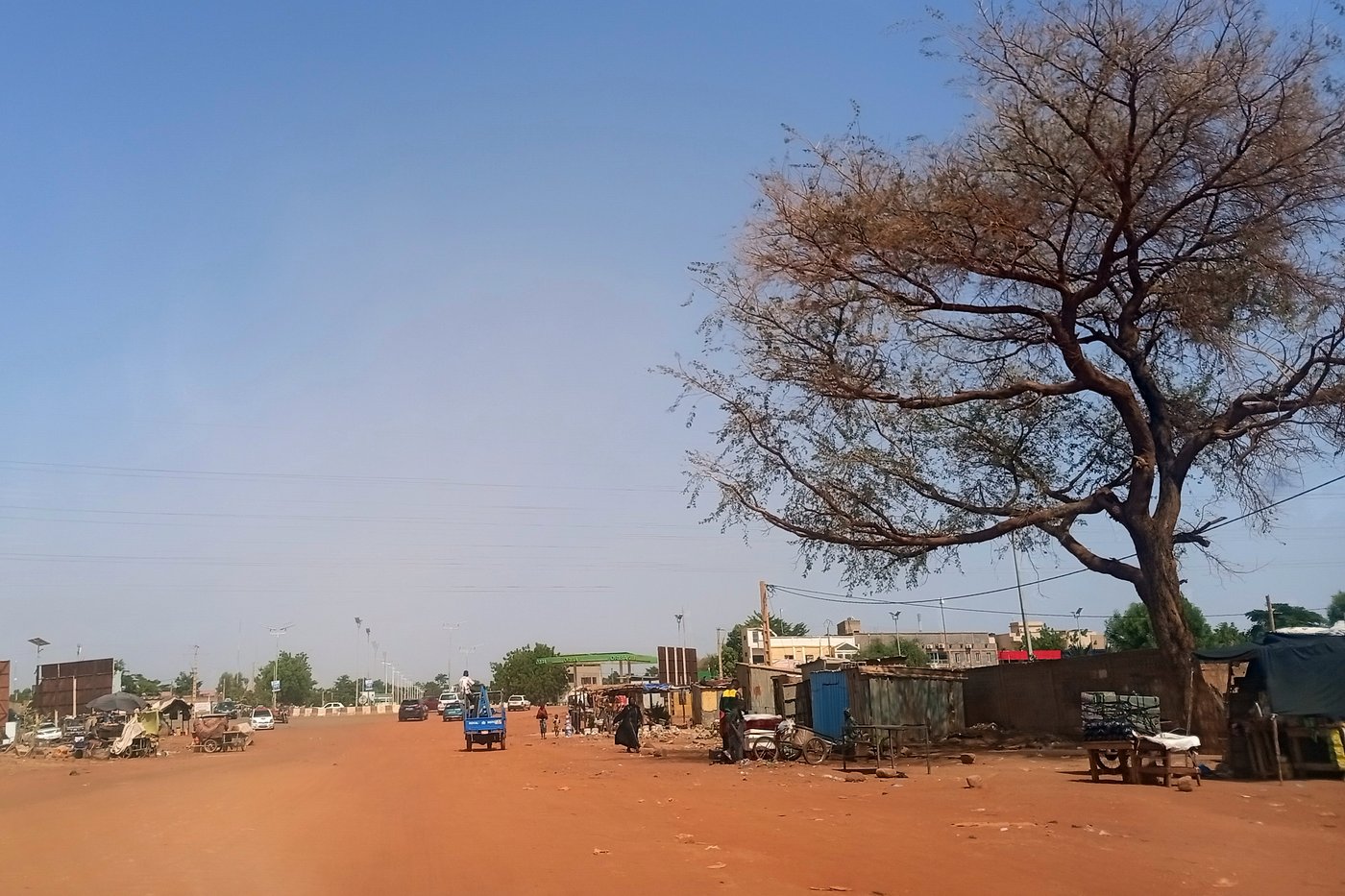 Brazen attack on Niger’s airport shows jihadis are expanding to cities in Africa's Sahel | iNFOnews.ca Brazen attack on Niger’s airport shows jihadis are expanding to cities in Africa's Sahel | iNFOnews.ca