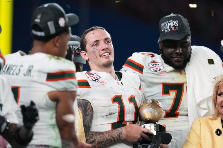 Carson Beck's college career set to end when Miami faces Indiana in College Football Playoff finale | iNFOnews.ca