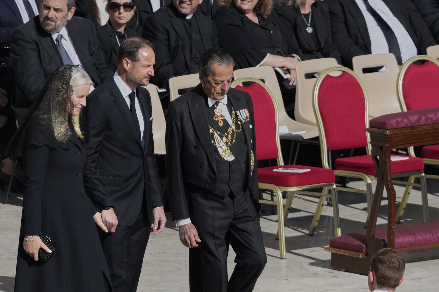 PHOTO COLLECTION: Vatican Pope Funeral Attendees | iNFOnews.ca PHOTO COLLECTION: Vatican Pope Funeral Attendees | iNFOnews.ca