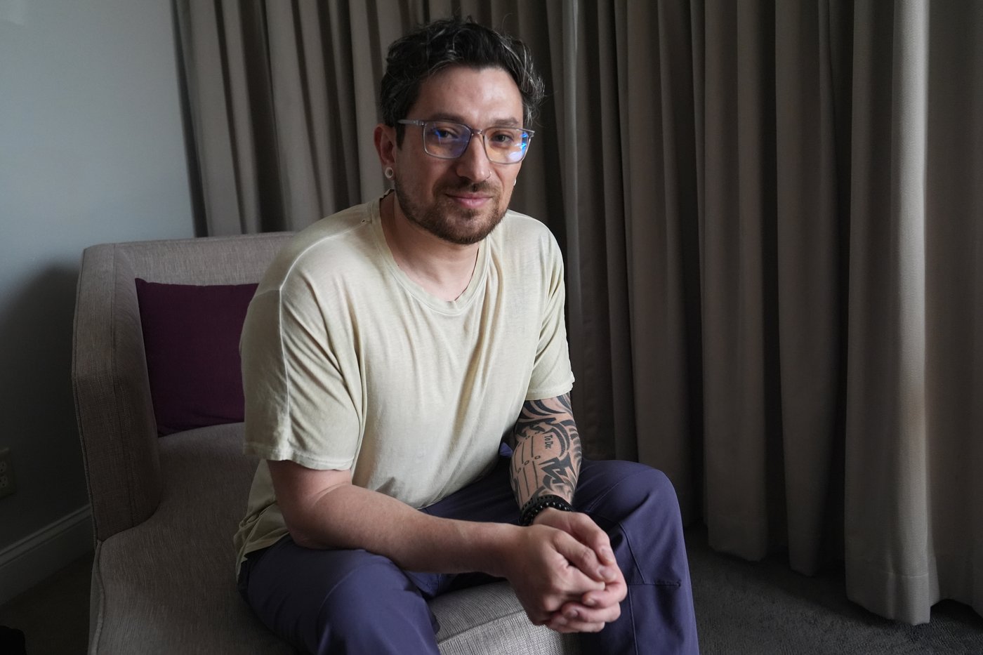 Chilean American stolen as a baby reunites with his mom and gets a second chance at family | iNFOnews.ca