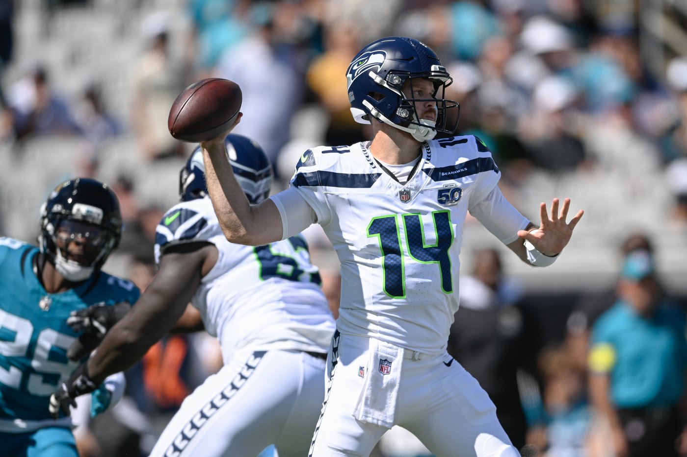 Texans look to build on momentum on Monday night at the Seahawks | iNFOnews.ca