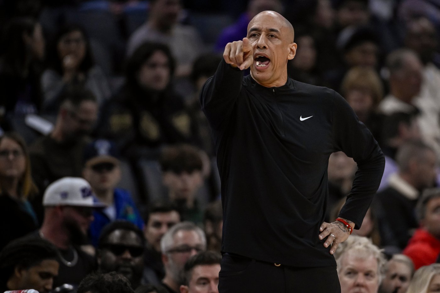 Magic use 3-point flurry to hand the Kings their franchise-record 15th straight loss | iNFOnews.ca Magic use 3-point flurry to hand the Kings their franchise-record 15th straight loss | iNFOnews.ca