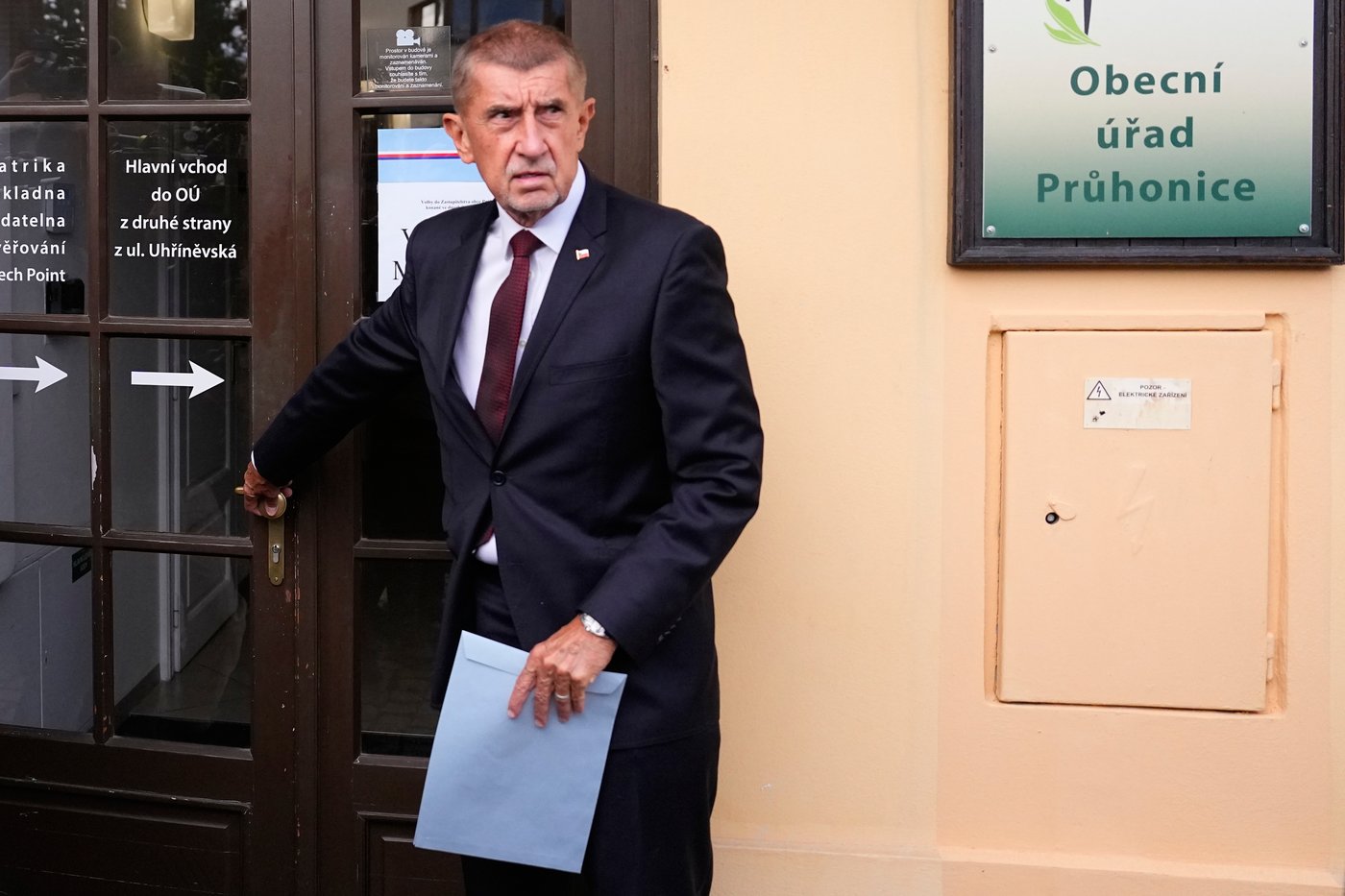 Czechs vote in Senate and local elections in first test for populist PM Babiš | iNFOnews.ca Czechs vote in Senate and local elections in first test for populist PM Babiš | iNFOnews.ca