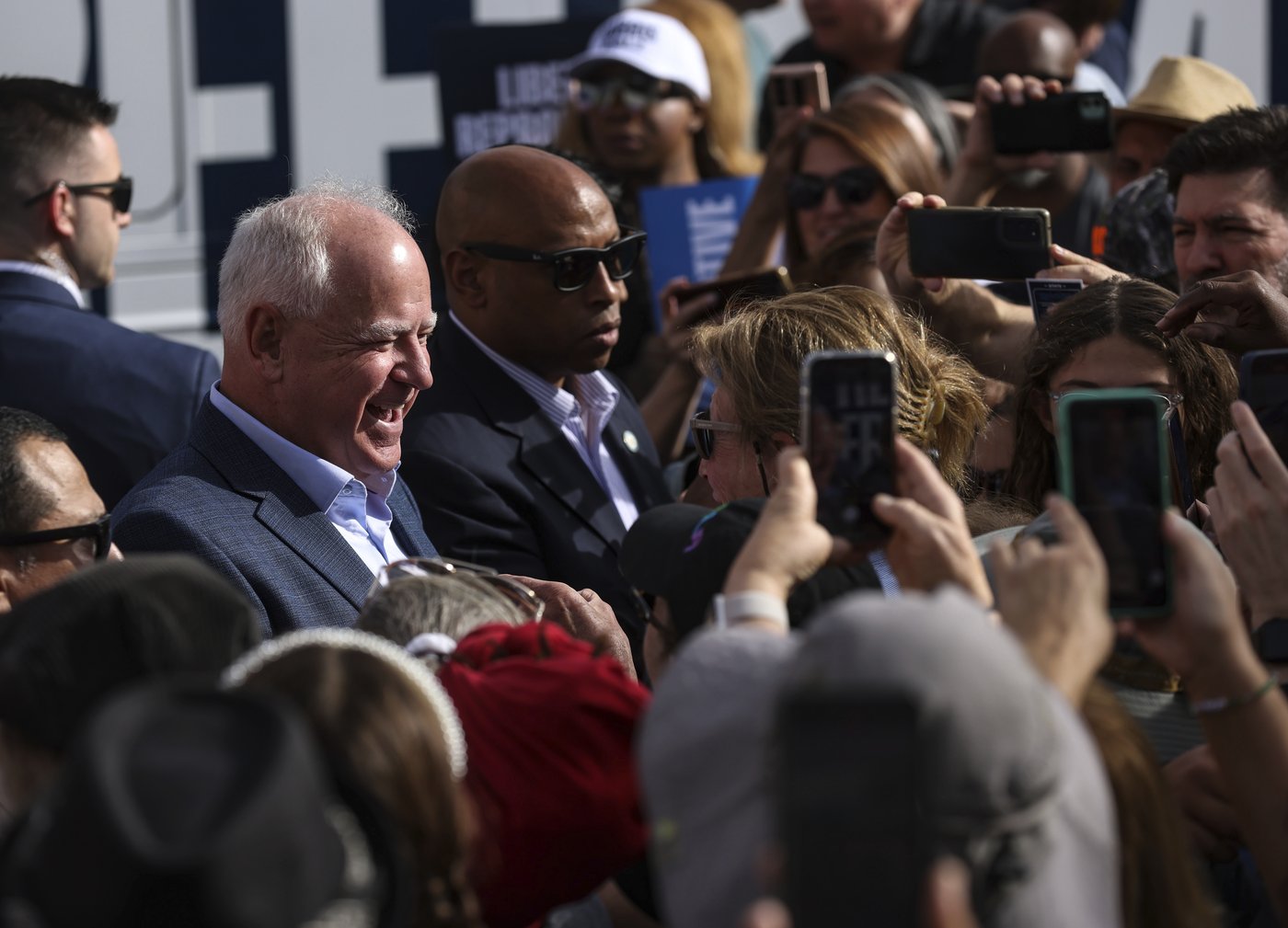Here's what to watch in the final full week of the presidential campaign | iNFOnews.ca