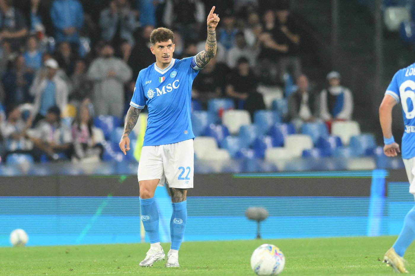Acrobatic late goal gives Bologna surprise win at Napoli | iNFOnews.ca Acrobatic late goal gives Bologna surprise win at Napoli | iNFOnews.ca