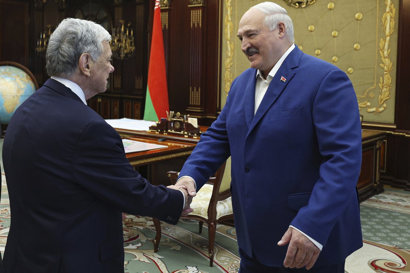 Belarus frees 52 political prisoners as US lifts some sanctions on its national airline | iNFOnews.ca