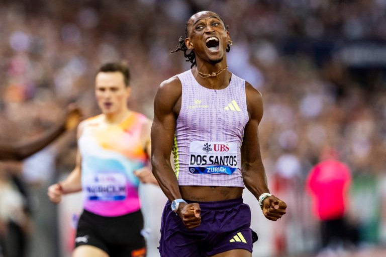 Brazil's Alison Dos Santos breaks men's 400-meter hurdles world record | iNFOnews.ca