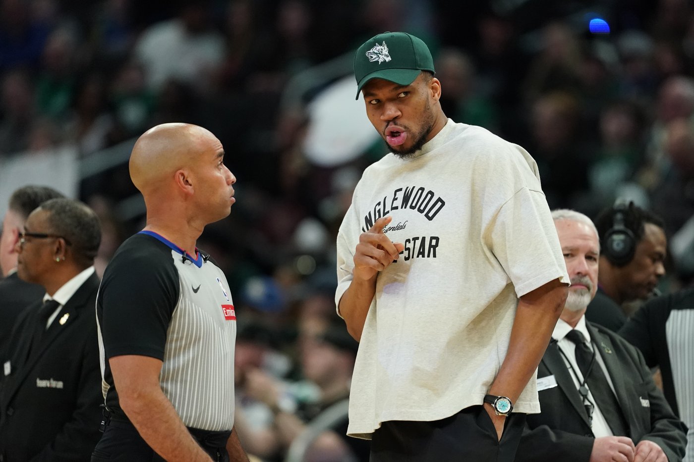 Antetokounmpo says he's healthy and wants to play as Bucks continue to keep him on the bench | iNFOnews.ca