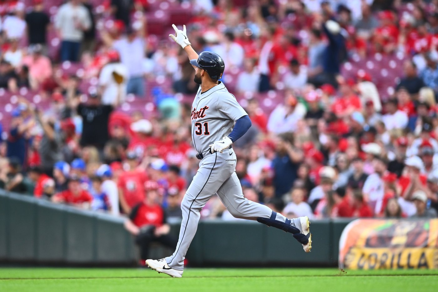 Lowe's two-run walk-off HR lifts Reds to wild 9-8 win over Tigers | iNFOnews.ca Lowe's two-run walk-off HR lifts Reds to wild 9-8 win over Tigers | iNFOnews.ca