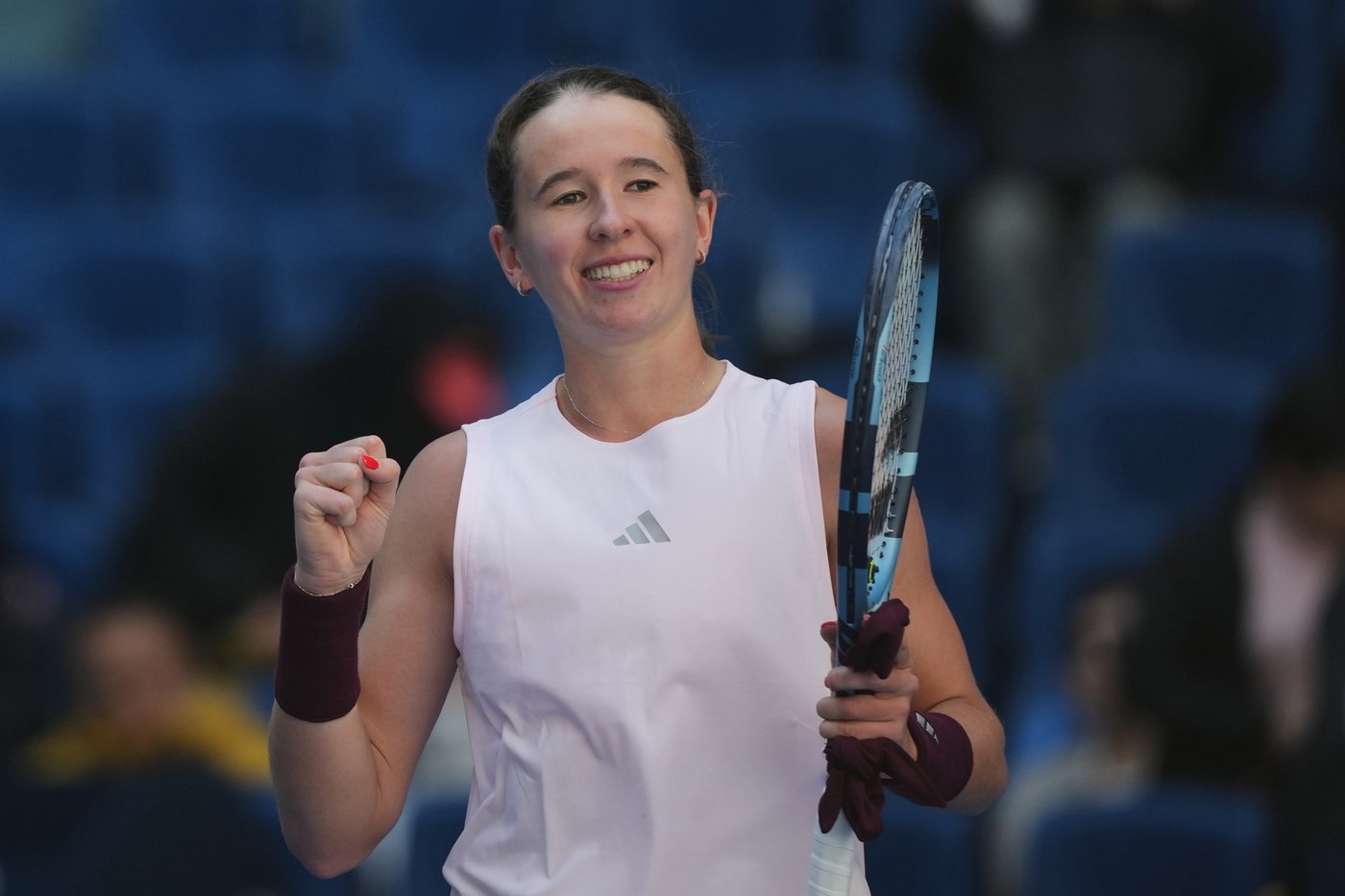 Sabalenka knocked out of China Open in straight sets by Bartunkova, Djokovic outlasts Zverev | iNFOnews.ca Sabalenka knocked out of China Open in straight sets by Bartunkova, Djokovic outlasts Zverev | iNFOnews.ca