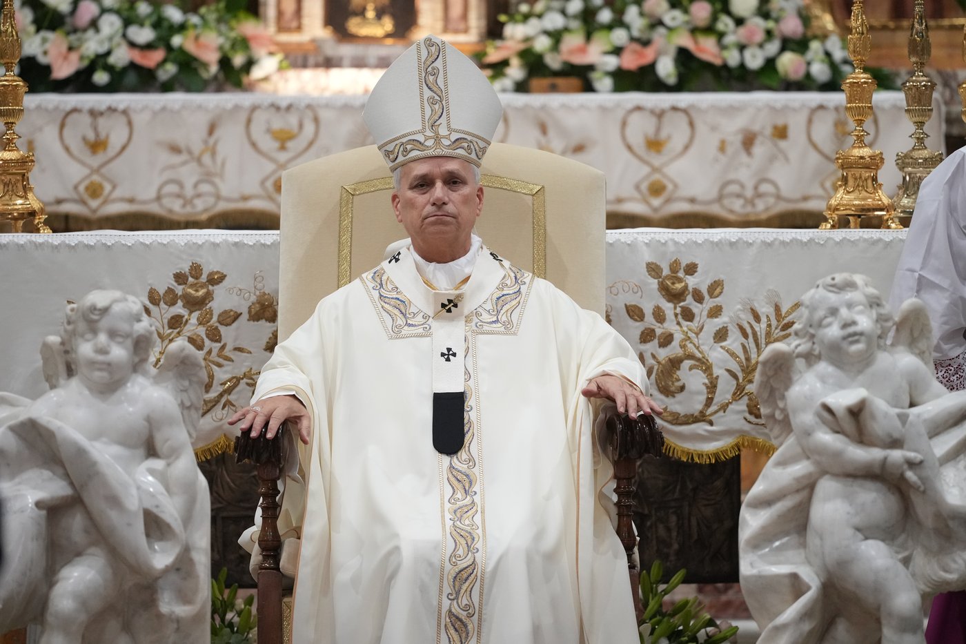 Pope returns to sanctuary where he prayed after election and unveils a fresco depicting the event | iNFOnews.ca Pope returns to sanctuary where he prayed after election and unveils a fresco depicting the event | iNFOnews.ca