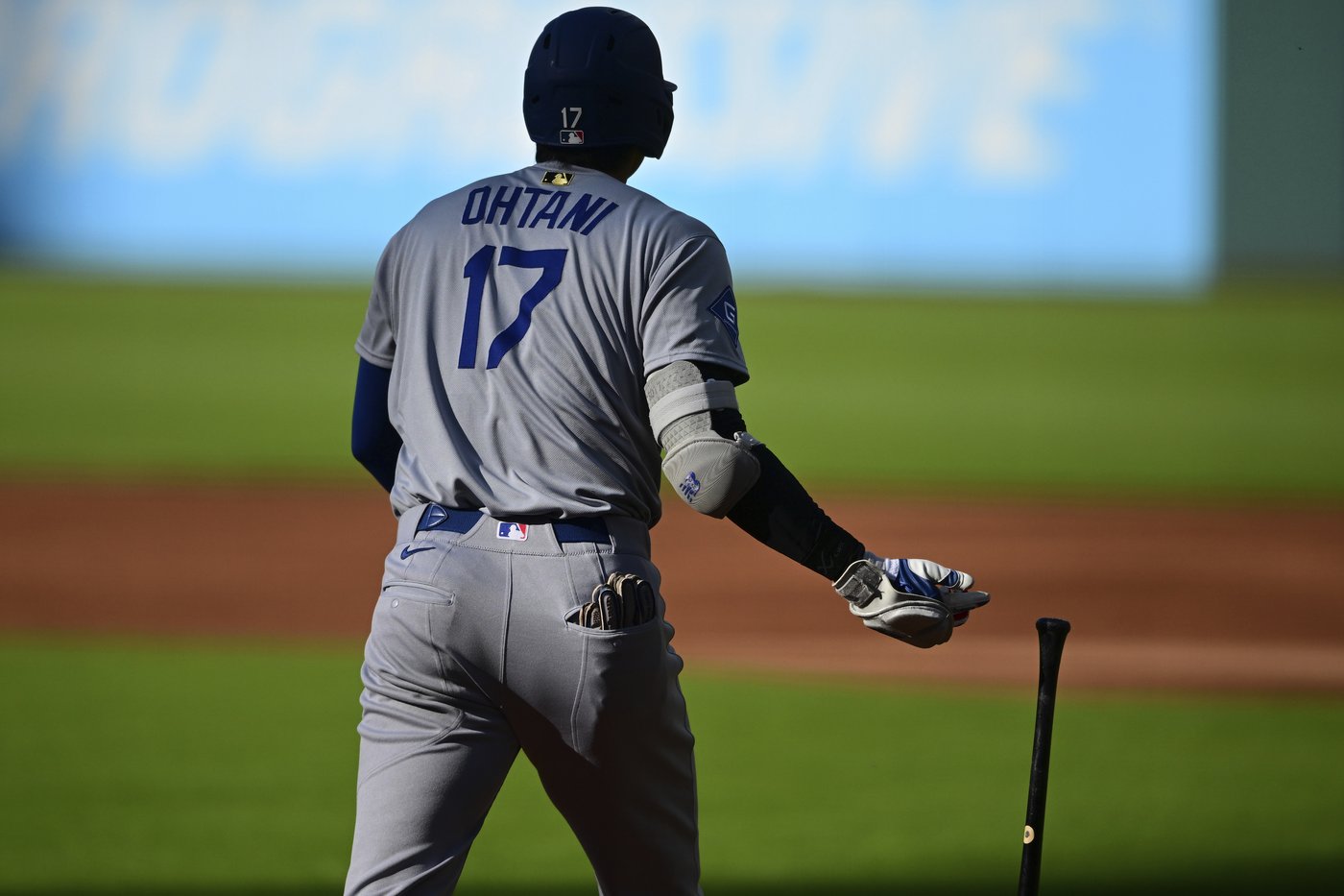Shohei Ohtani's leadoff homer powers Dodgers to 7-2 win over Guardians | iNFOnews.ca