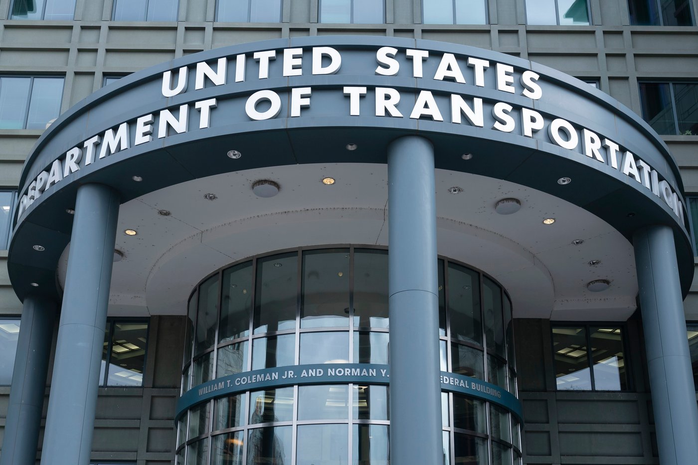 Trump administration plans to hold back grant money for some Democratic-led states | iNFOnews.ca Trump administration plans to hold back grant money for some Democratic-led states | iNFOnews.ca