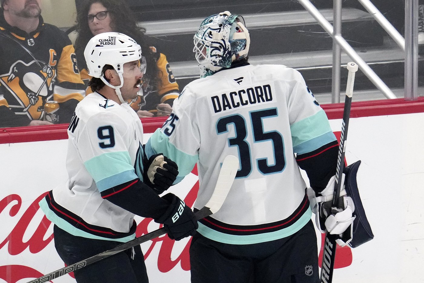Oleksiak and Tolvanen score during third-period rally as Kraken stun reeling Penguins 4-2 | iNFOnews.ca Oleksiak and Tolvanen score during third-period rally as Kraken stun reeling Penguins 4-2 | iNFOnews.ca