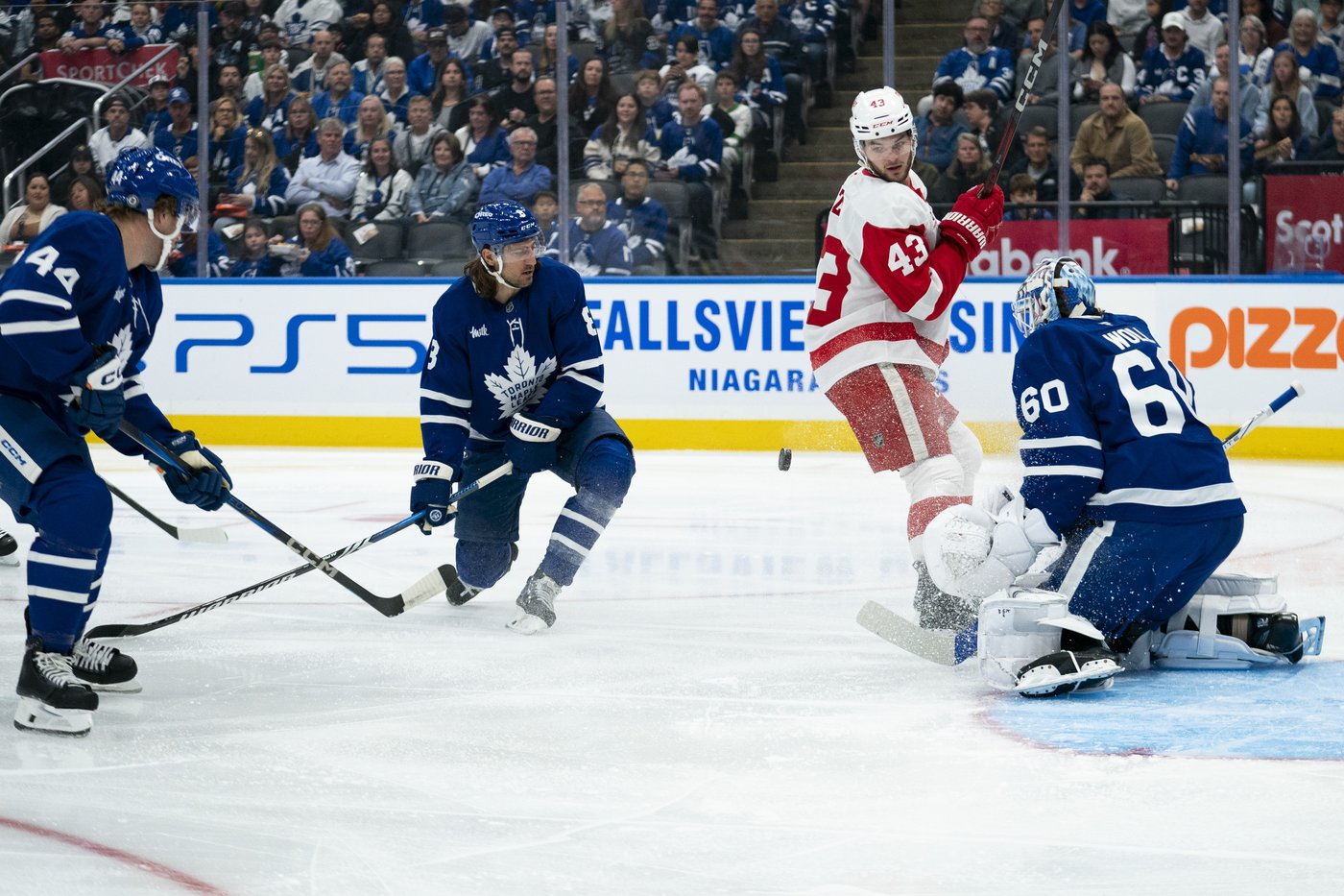 Tavares, Matthews lead Maple Leafs to 3-2 win over Red Wings | iNFOnews.ca Tavares, Matthews lead Maple Leafs to 3-2 win over Red Wings | iNFOnews.ca