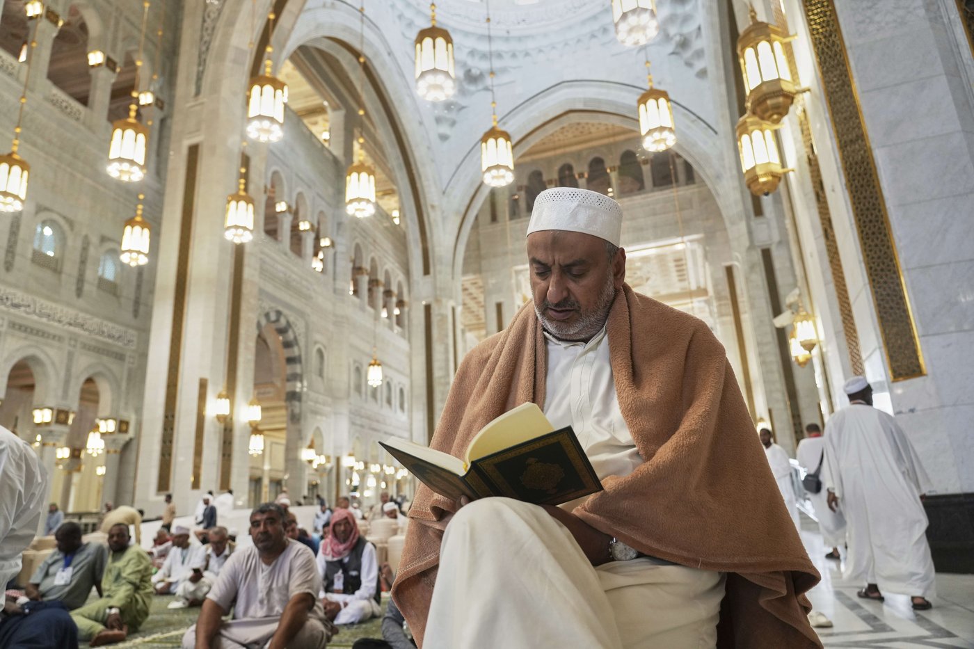 No kids, excess heat and payment plans. What to know about Hajj 2025 | iNFOnews.ca