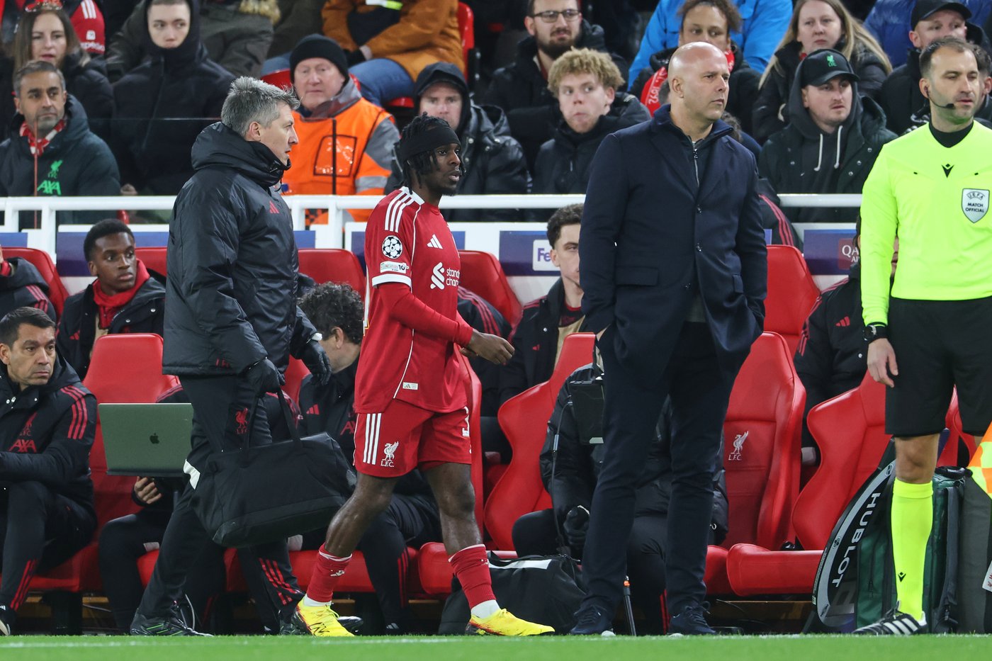 Liverpool right-back Frimpong to miss 'a few weeks' with muscle injury | iNFOnews.ca Liverpool right-back Frimpong to miss 'a few weeks' with muscle injury | iNFOnews.ca