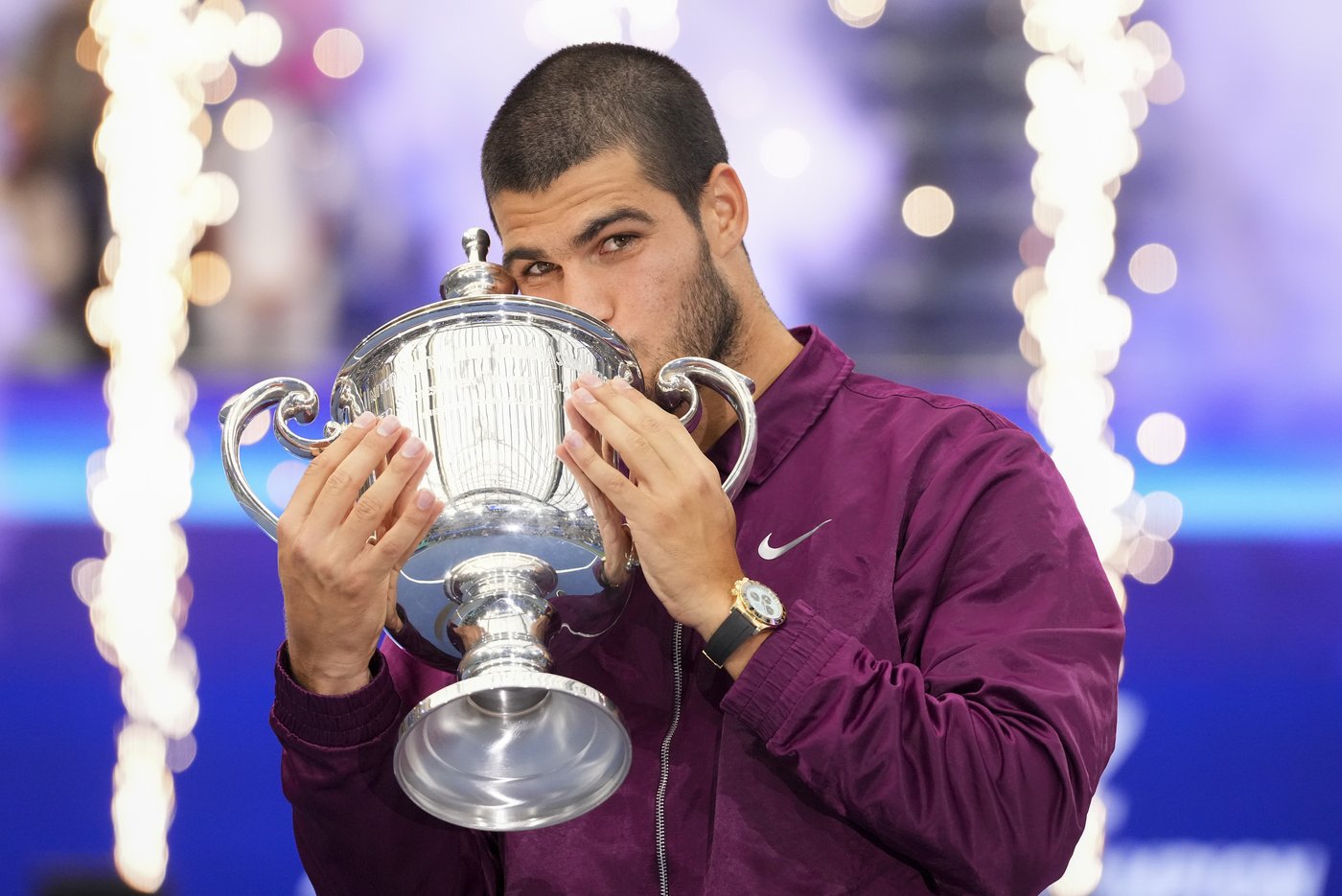 Carlos Alcaraz beats rival Jannik Sinner at the U.S. Open for a 6th Slam title and the No. 1 ranking | iNFOnews.ca Carlos Alcaraz beats rival Jannik Sinner at the U.S. Open for a 6th Slam title and the No. 1 ranking | iNFOnews.ca