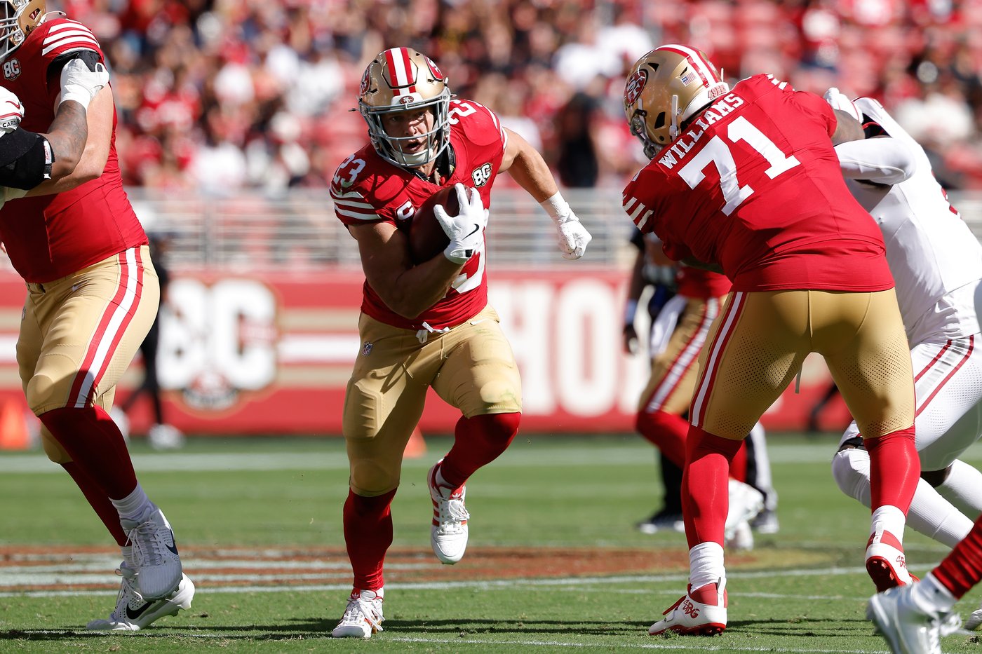 Receiver Mike Evans leaves 49ers' win over Cardinals with a rib injury | iNFOnews.ca