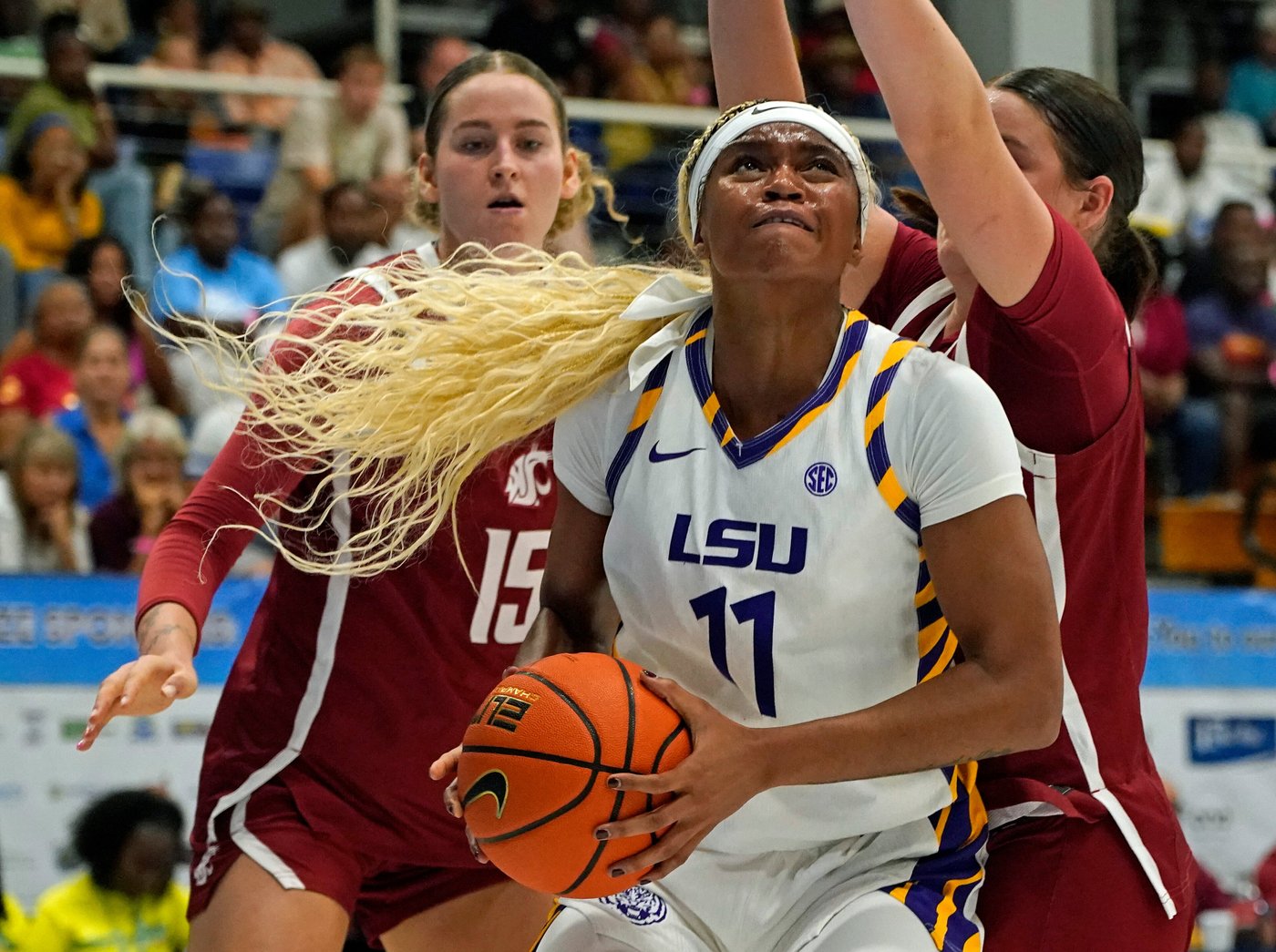Flau’Jae Johnson leads No. 5 LSU over Washington State 112-35 for 8th straight game over 100 points | iNFOnews.ca