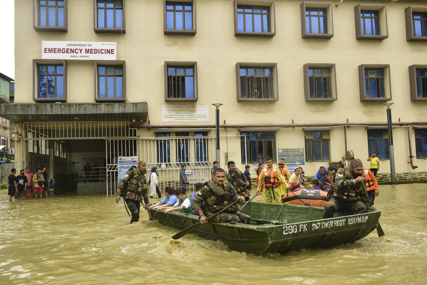 3 Indian Army troopers die in a landslide following torrential rains in the northeast | iNFOnews.ca
