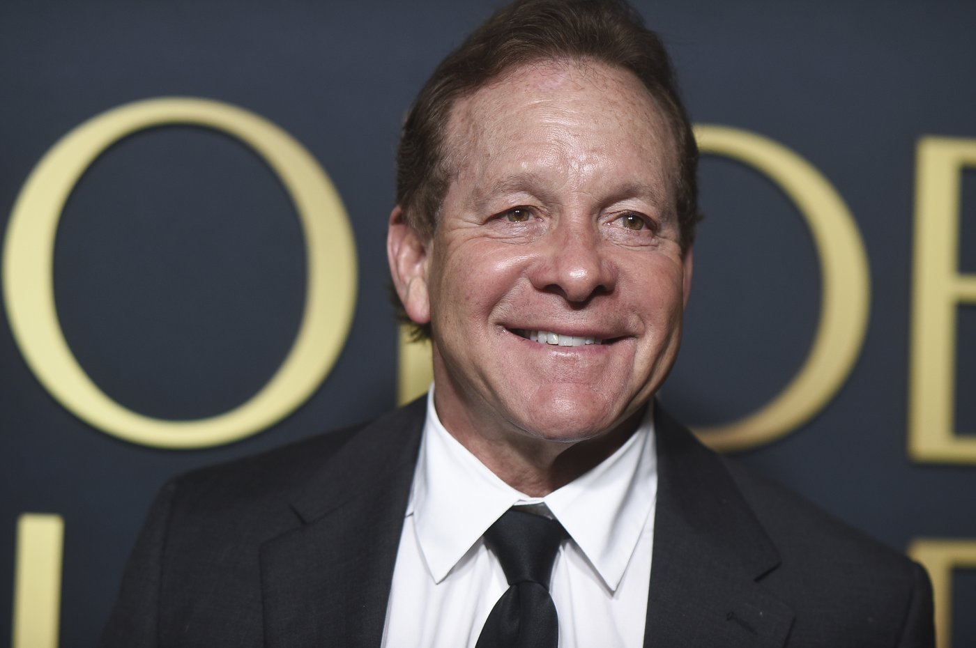 Actor Steve Guttenberg returns to his once-lush LA neighborhood now charred by devastating wildfire | iNFOnews.ca Actor Steve Guttenberg returns to his once-lush LA neighborhood now charred by devastating wildfire | iNFOnews.ca