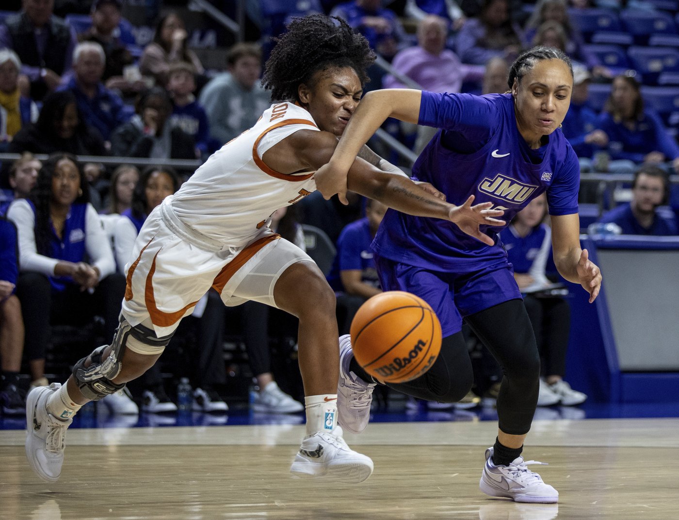 No. 4 Texas women use fast start to rout James Madison 93-62 | iNFOnews.ca