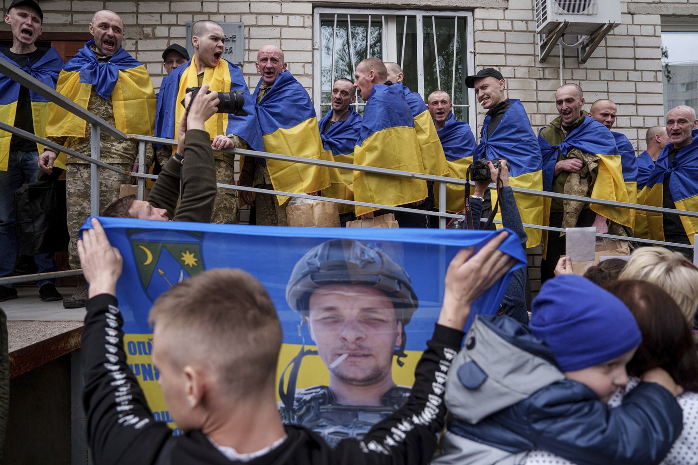 PHOTO COLLECTION: Russia Ukraine POW Exchange | iNFOnews.ca PHOTO COLLECTION: Russia Ukraine POW Exchange | iNFOnews.ca