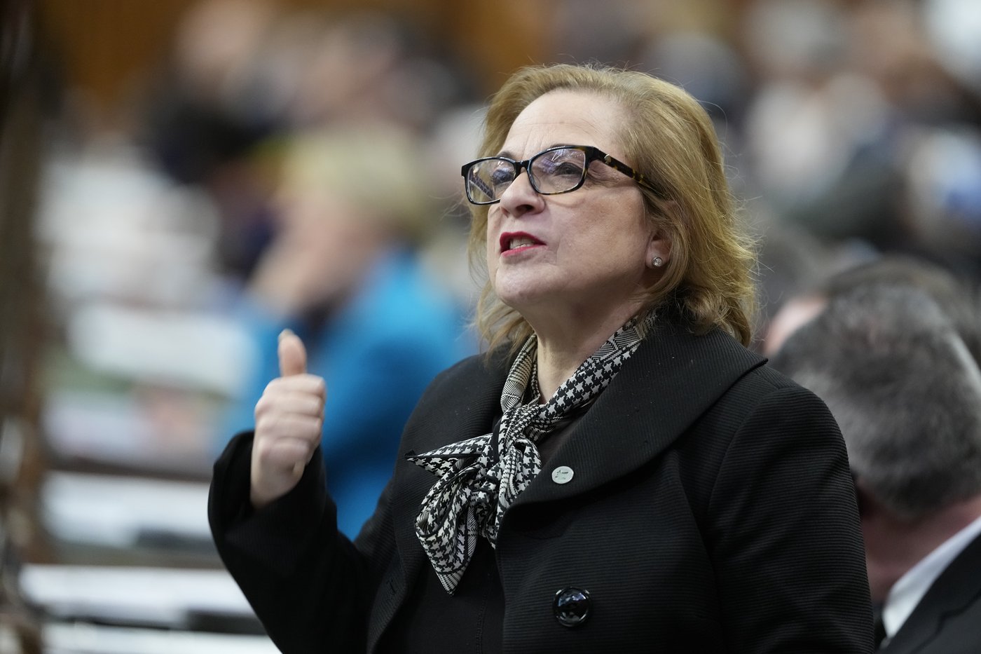 Immigration minister's office defends strict new timelines for refugee claims | iNFOnews.ca