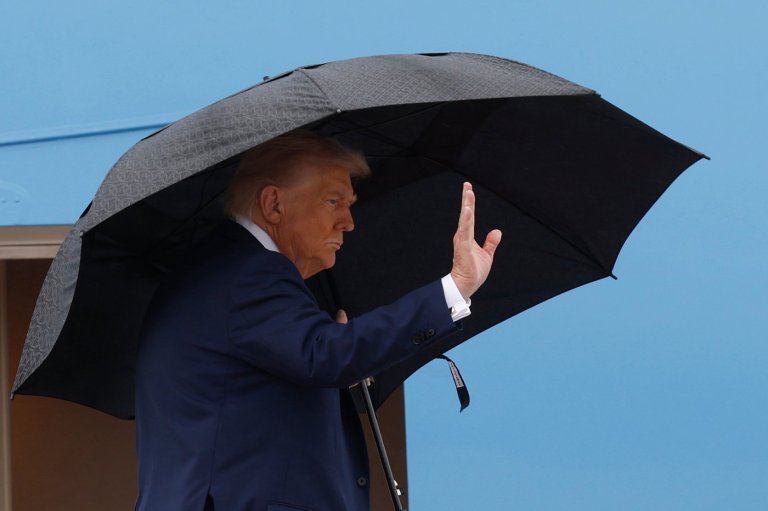 Trump warns Russia he may send Ukraine long-range Tomahawks if Moscow doesn't settle war soon | iNFOnews.ca